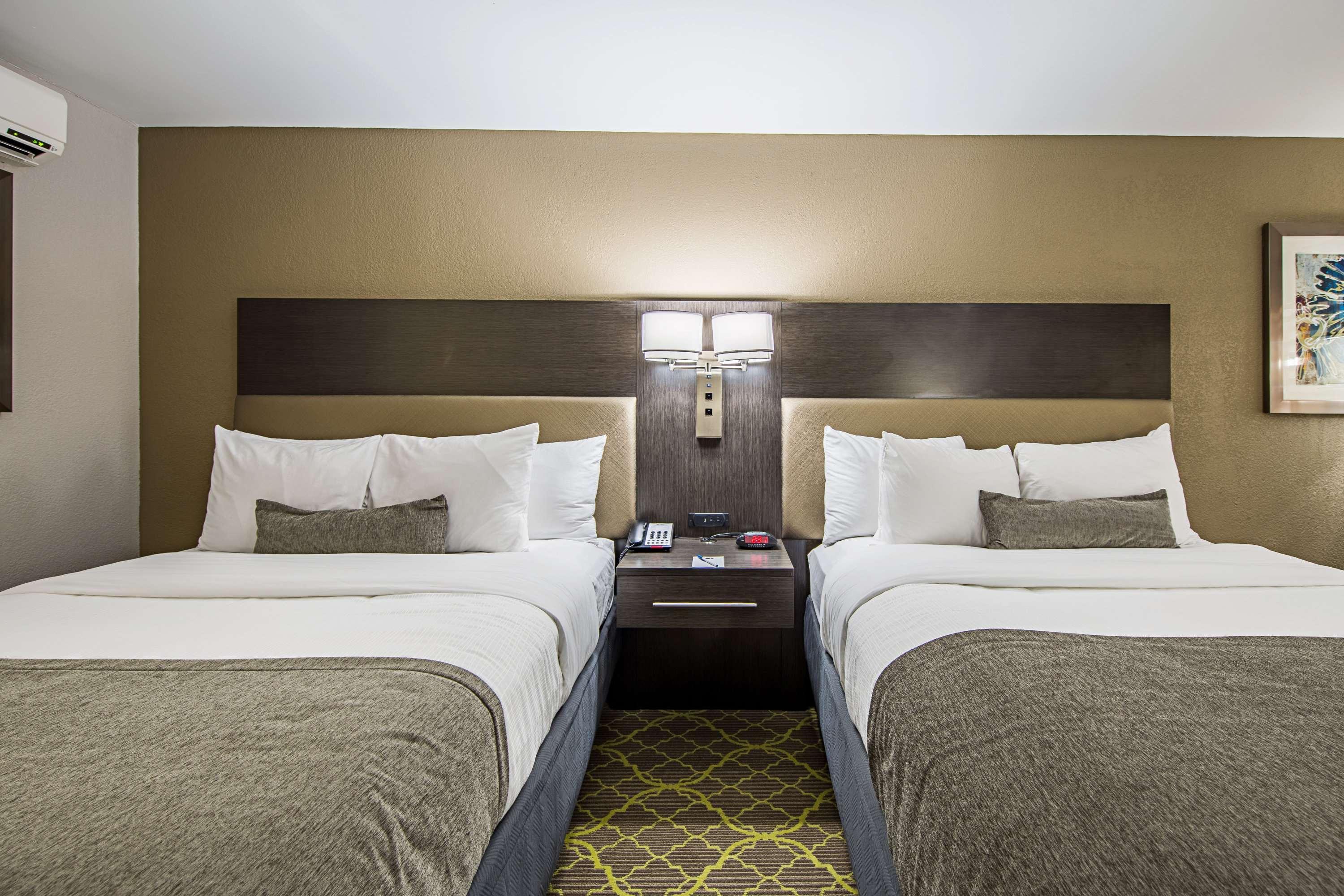 Best Western Plus Clemson Hotel & Conference Center Экстерьер фото