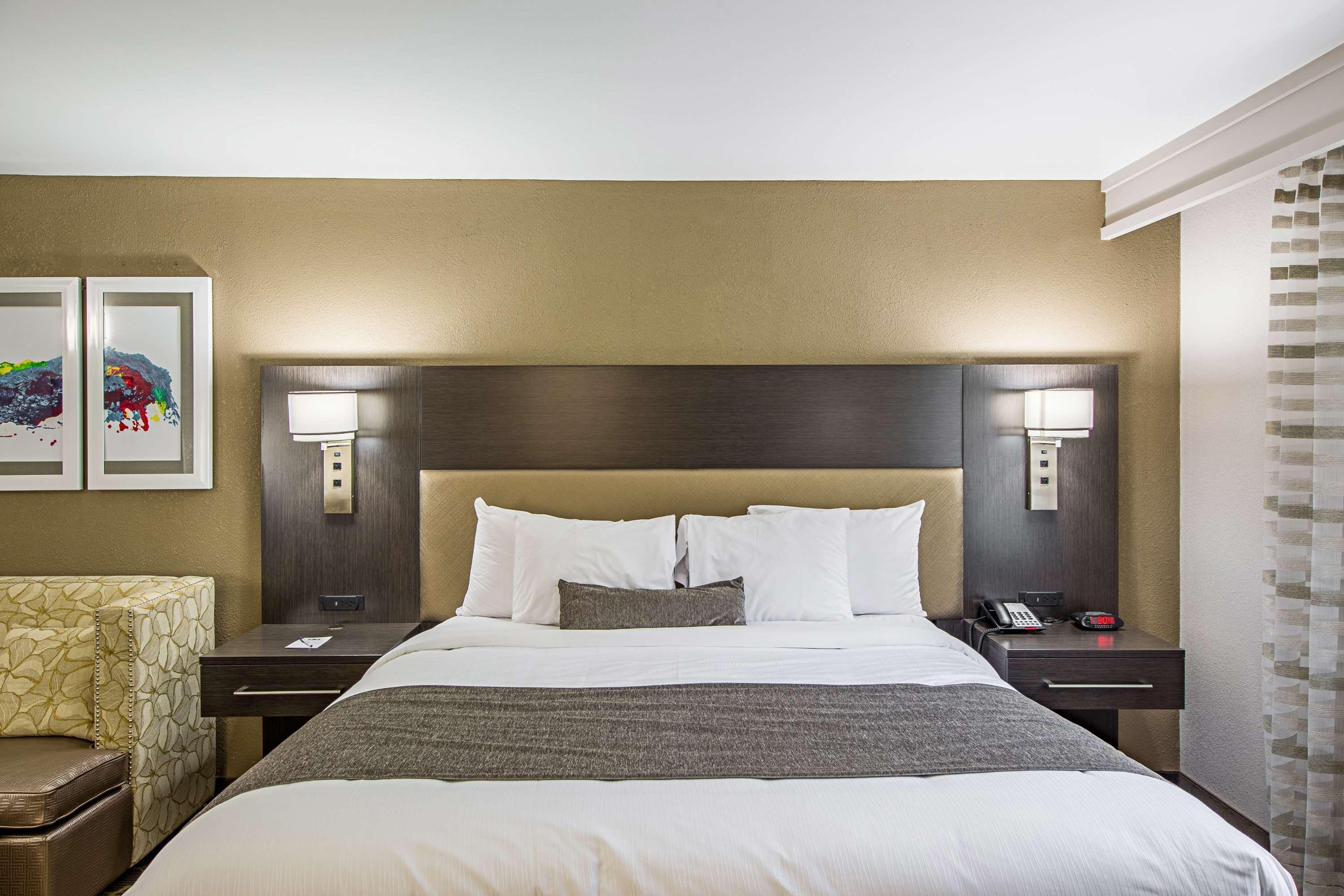 Best Western Plus Clemson Hotel & Conference Center Экстерьер фото