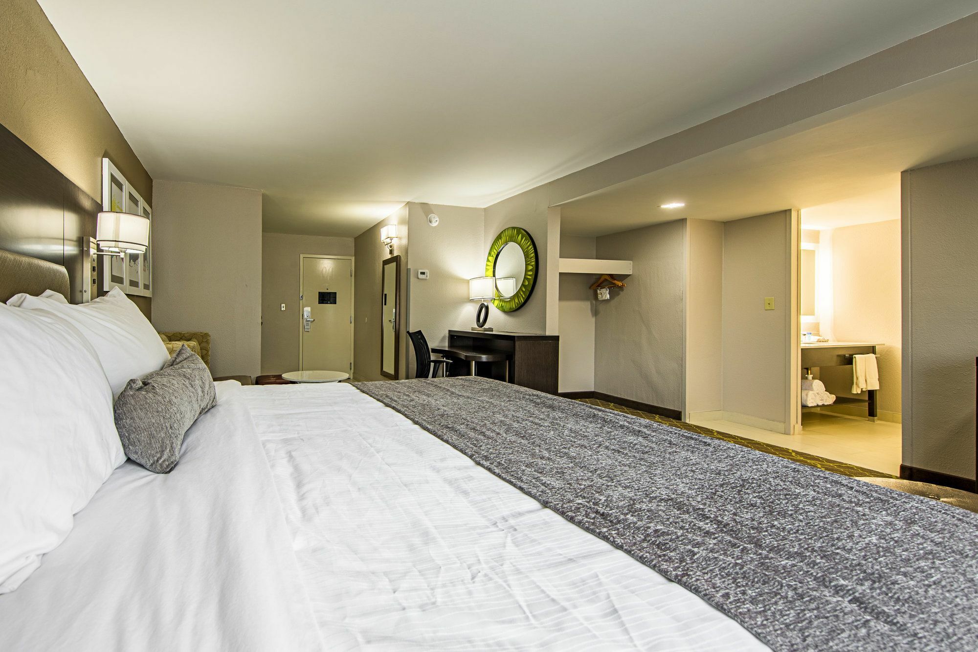 Best Western Plus Clemson Hotel & Conference Center Экстерьер фото